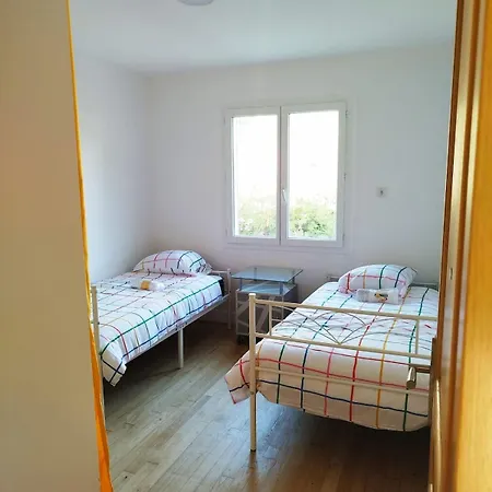 Maison De Avec Piscine Holiday home *